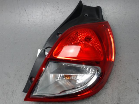 FEU ARRIERE DROIT RENAULT CLIO III 2009-