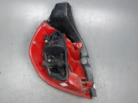 FEU ARRIERE DROIT RENAULT CLIO III 2005-