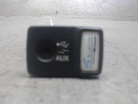 PORT USB/AUX FIAT 500 C 09-