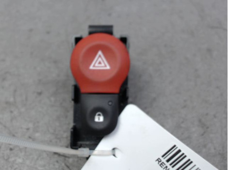 BOUTON DE WARNING RENAULT KANGOO