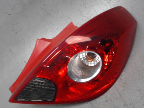 FEU ARRIERE DROIT OPEL CORSA 2010-