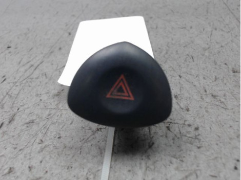 BOUTON DE WARNING RENAULT CLIO II PH.2 01-06