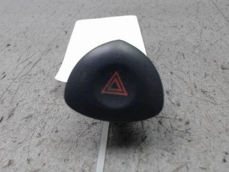 BOUTON DE WARNING RENAULT CLIO II PH.2 01-06