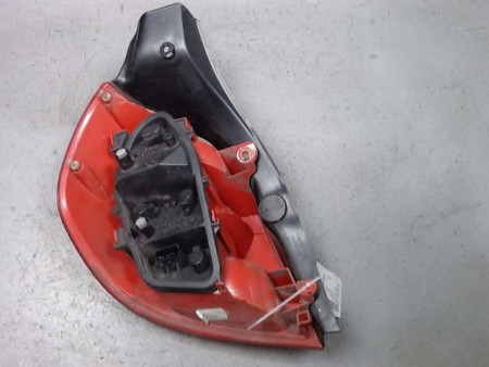 FEU ARRIERE DROIT RENAULT CLIO III 2005-