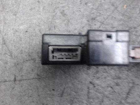 PORT USB/AUX PEUGEOT 208