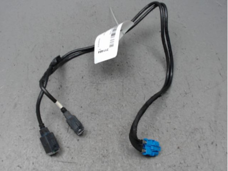 PORT USB/AUX OPEL CROSSLAND