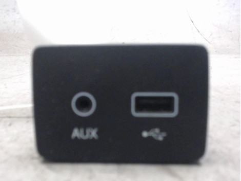 PORT USB/AUX FIAT TIPO