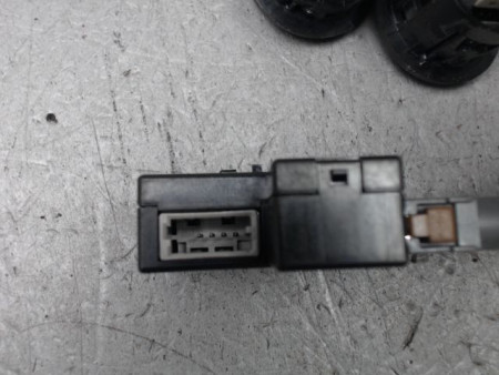 PORT USB/AUX PEUGEOT 208