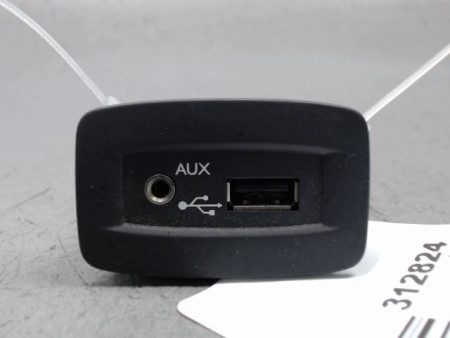 PORT USB/AUX RENAULT MEGANE