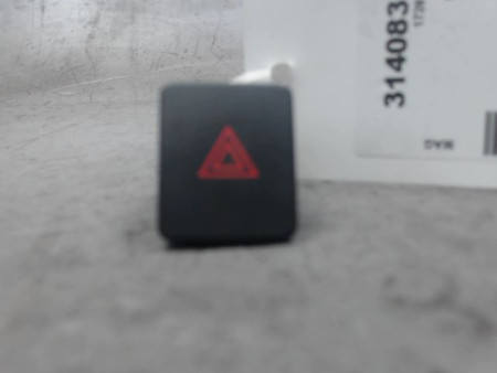 BOUTON DE WARNING NISSAN QASHQAI