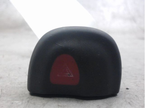 BOUTON DE WARNING RENAULT MEGANE I PH2 99-02