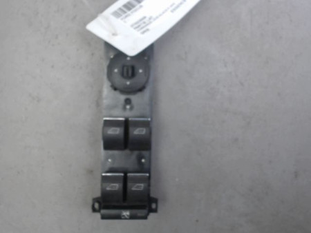 COMMANDE LEVE-GLACE PORTE AVG FORD FOCUS 2008-