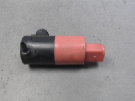 POMPE LAVE-GLACE ARRIERE TOYOTA YARIS 2005-