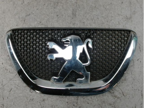 SIGLE CAPOT PEUGEOT 107 5P