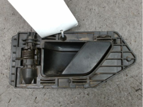 POIGNEE INTERIEURE PORTE AVANT GAUCHE CITROEN BERLINGO FGT -2002