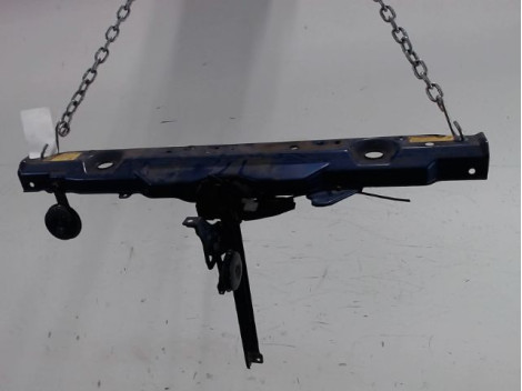 TRAVERSE SUPERIEURE ARMATURE AVANT TOYOTA PRIUS 2004-