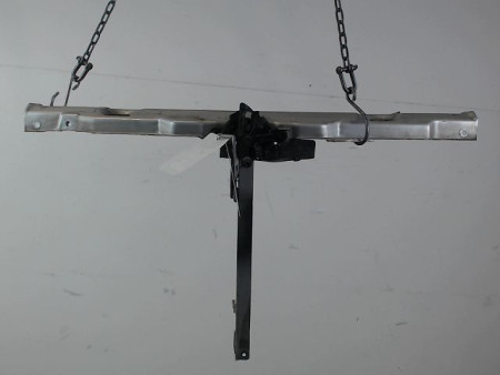 TRAVERSE SUPERIEURE ARMATURE AVANT TOYOTA PRIUS 2004-