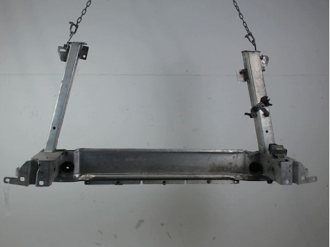 TRAVERSE INFERIEURE ARMATURE AVANT RENAULT LAGUNA III CPÉ 2008-