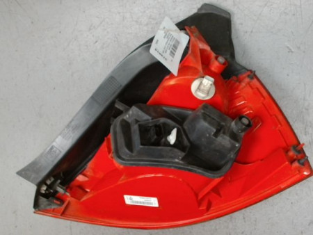 FEU ARRIERE GAUCHE  RENAULT MEGANE II PH2 2006-