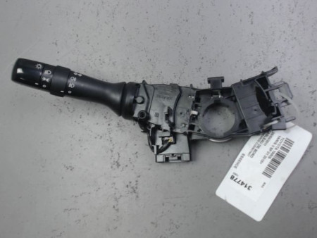 COMMANDE CLIGNOTANT TOYOTA YARIS II 2010-