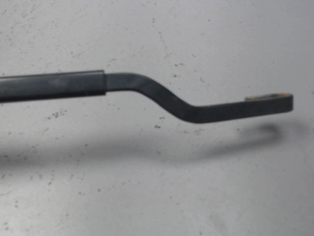 BRAS ESSUIE-GLACE AVANT DROIT TOYOTA RAV4 2006