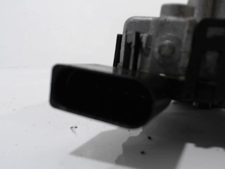 MOTEUR ESSUIE-GLACE AVANT VOLKSWAGEN POLO 2009-