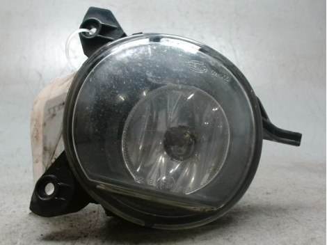 PHARE ANTIBROUILLARD AVANT GAUCHE TOYOTA COROLLA VERSO 2004-2007