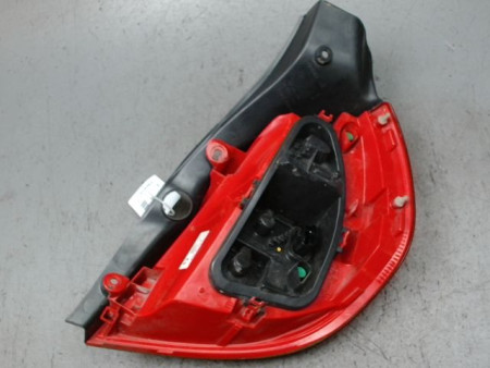 FEU ARRIERE GAUCHE  RENAULT CLIO III 2009-