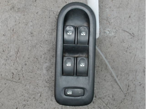 COMMANDE LEVE-GLACE PORTE AVG RENAULT CLIO III 2009-