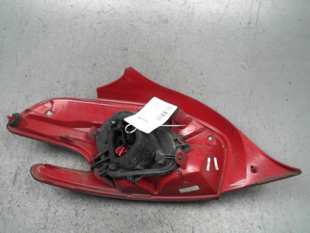 FEU ARRIERE DROIT PEUGEOT 208