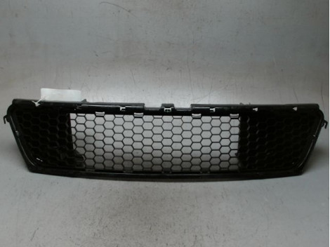 GRILLE PARE-CHOC AVANT DACIA SANDERO 2008-