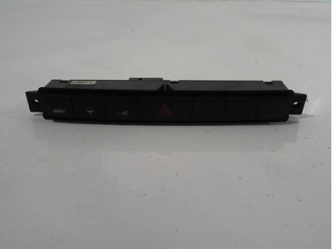 BOUTON DE WARNING FIAT GRANDE PUNTO 2005-