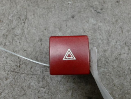 BOUTON DE WARNING CITROEN BERLINGO