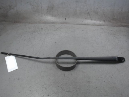 BRAS ESSUIE-GLACE AVANT DROIT RENAULT CLIO III 2009-
