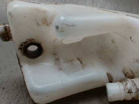 RESERVOIR LAVE-GLACE AVANT RENAULT CLIO III 2009-