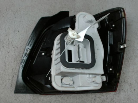 FEU ARRIERE GAUCHE  VOLKSWAGEN POLO 2009-
