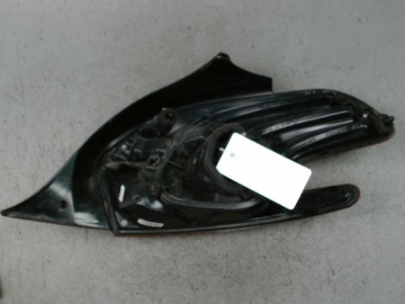 FEU ARRIERE GAUCHE  PEUGEOT 208