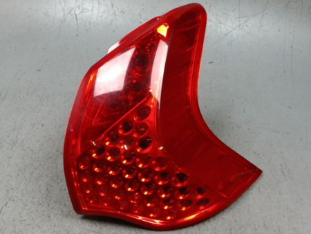 FEU ARRIERE DROIT PEUGEOT 3008 2009-