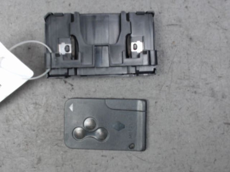 LECTEUR DE CARTE RENAULT MEGANE II PH2 2006-