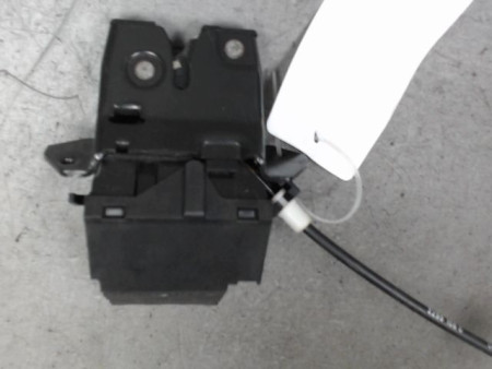 SERRURE COFFRE ARRIERE MERCEDES COUPE CLK 2002 -