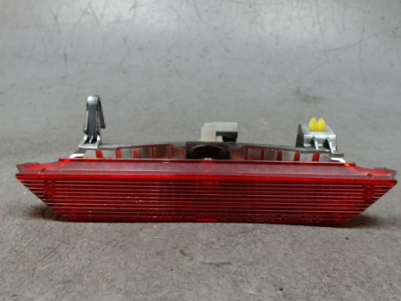 FEUX STOP SUPPLEMENTAIRE TOYOTA YARIS -2003