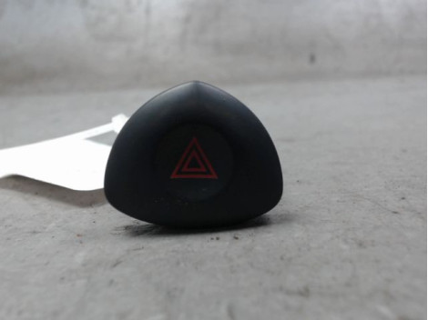BOUTON DE WARNING RENAULT CLIO II PH.2 01-06