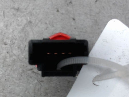 BOUTON DE WARNING RENAULT CLIO II PH.2 01-06