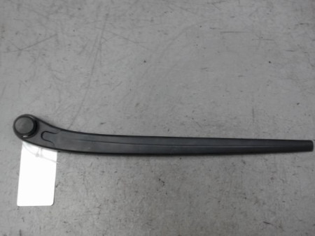 BRAS ESSUIE-GLACE ARRIERE SEAT IBIZA 2008-