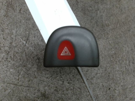 BOUTON DE WARNING RENAULT MEGANE
