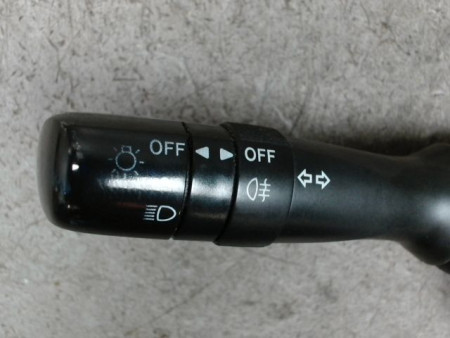 COMMANDE CLIGNOTANT PEUGEOT 107 5P