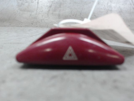 BOUTON DE WARNING CITROEN C5 2001-2004