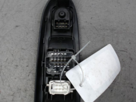 COMMANDE LEVE-GLACE PORTE AVG RENAULT CLIO II PH.2 01-06
