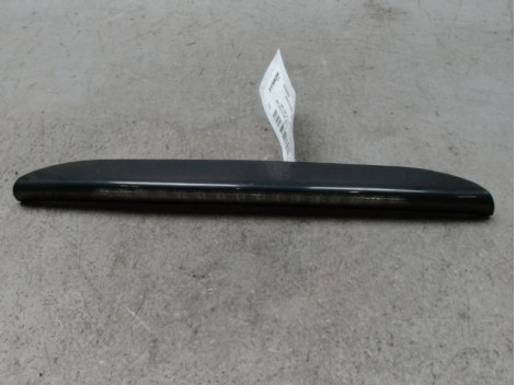 FEUX STOP SUPPLEMENTAIRE RENAULT CLIO II PH.2 01-06