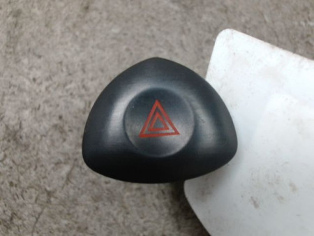 BOUTON DE WARNING RENAULT CLIO II PH.2 01-06
